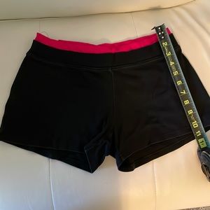 GW 95% cotton shorts size M